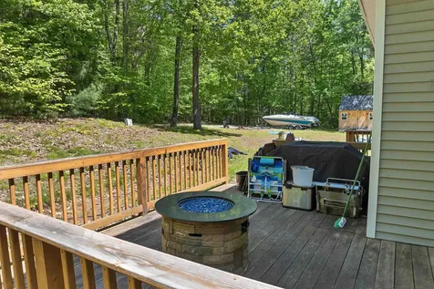 8 Stone Farm Road Barrington NH 03825-0000