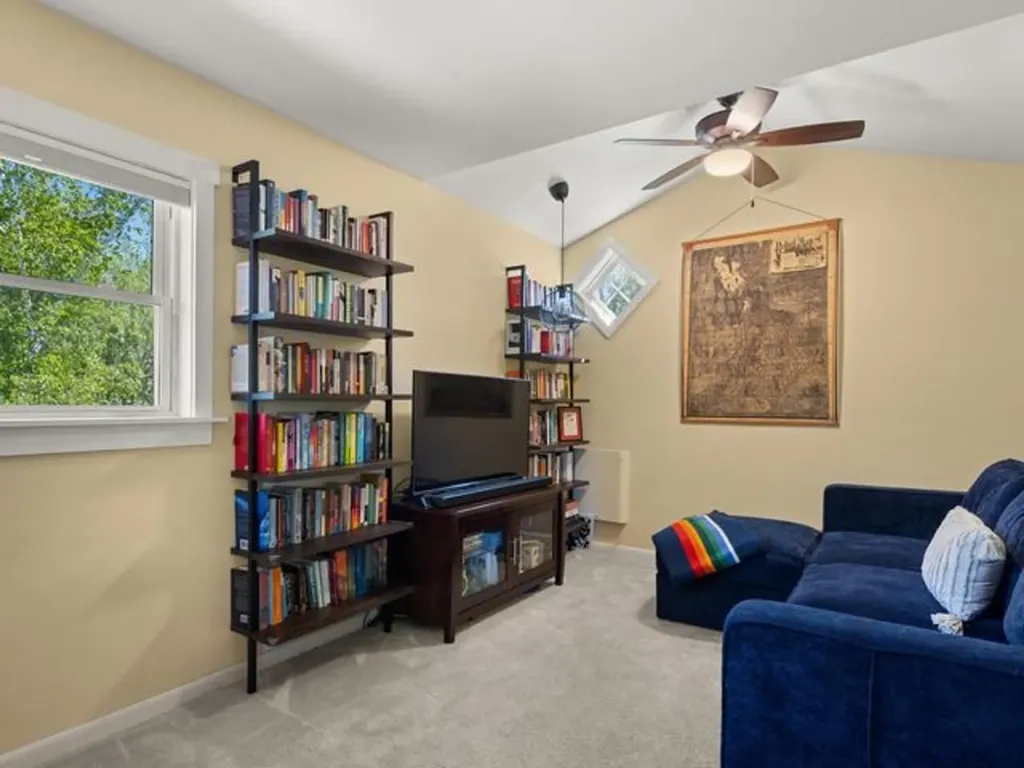 913 Kneeland Flats Road Waterbury VT 05676
