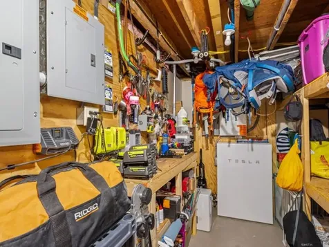 913 Kneeland Flats Road Waterbury VT 05676