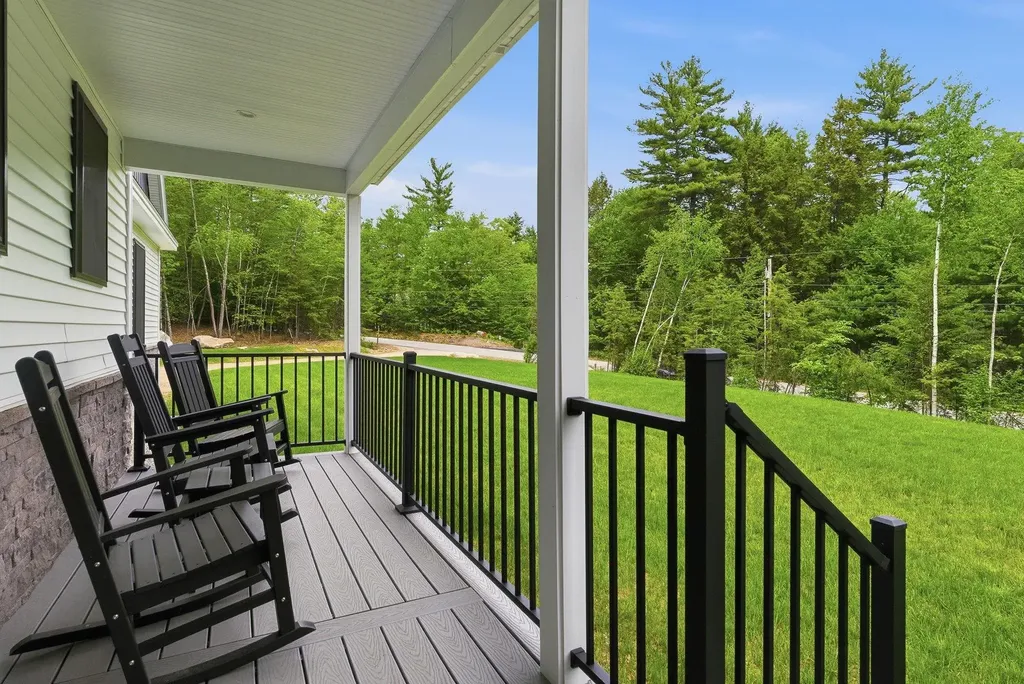 8 Arrowwood Road New Boston NH 03070