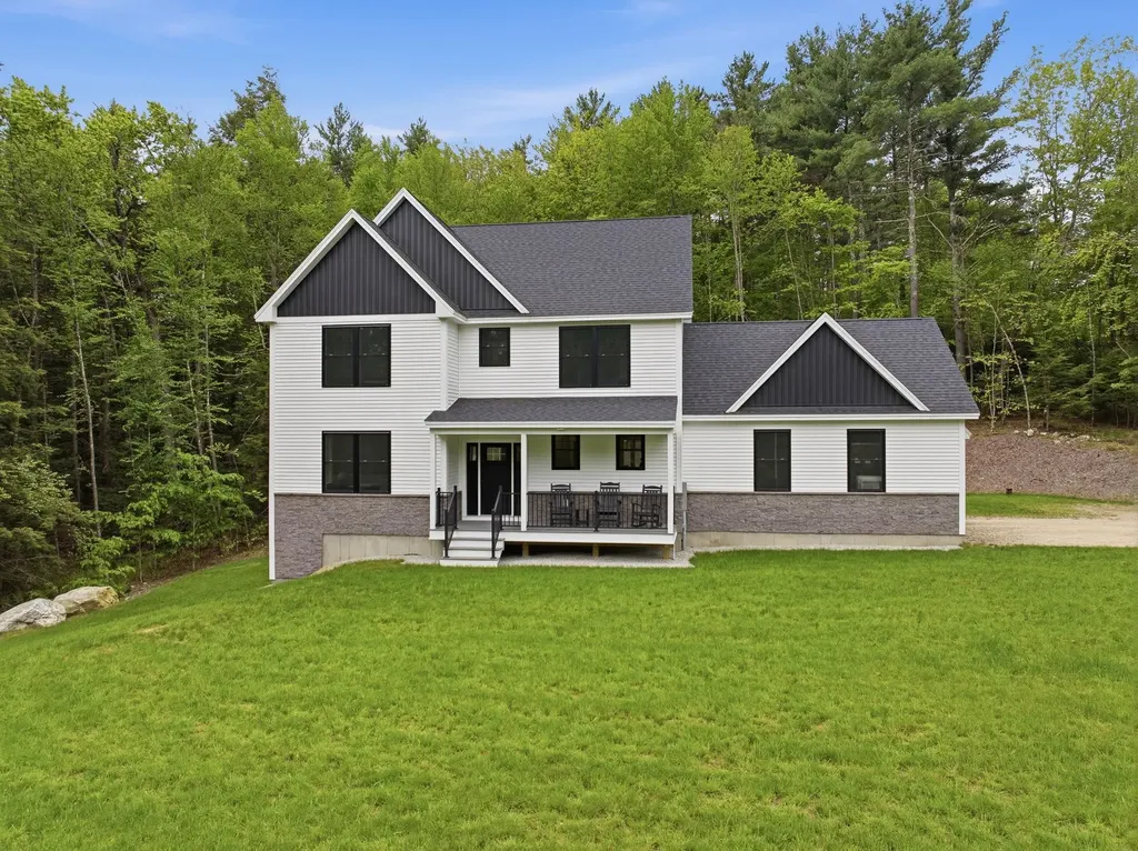 8 Arrowwood Road New Boston NH 03070