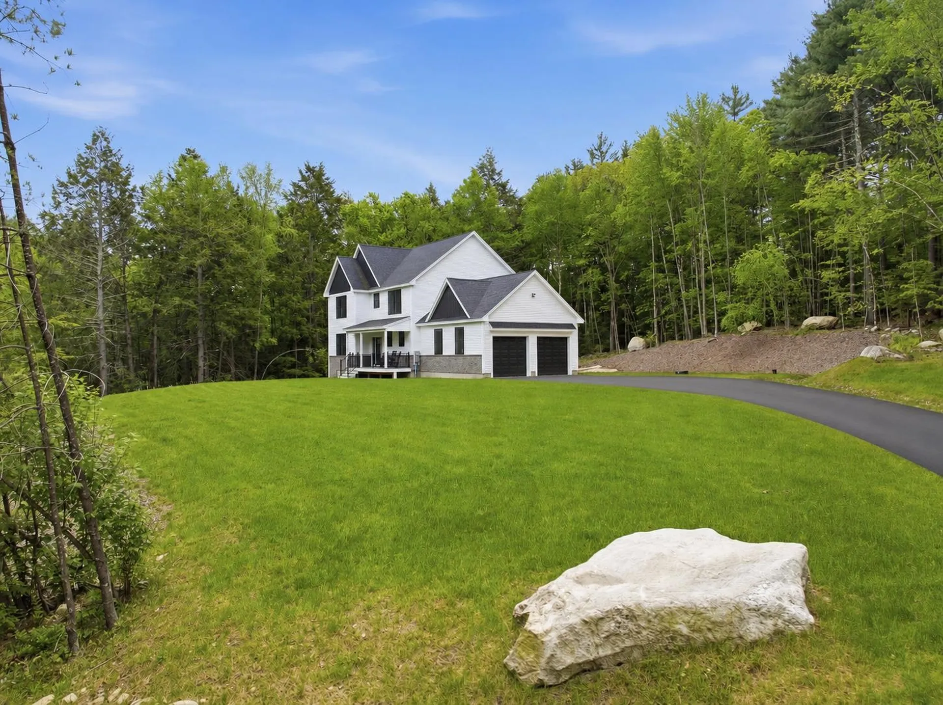 8 Arrowwood Road New Boston NH 03070
