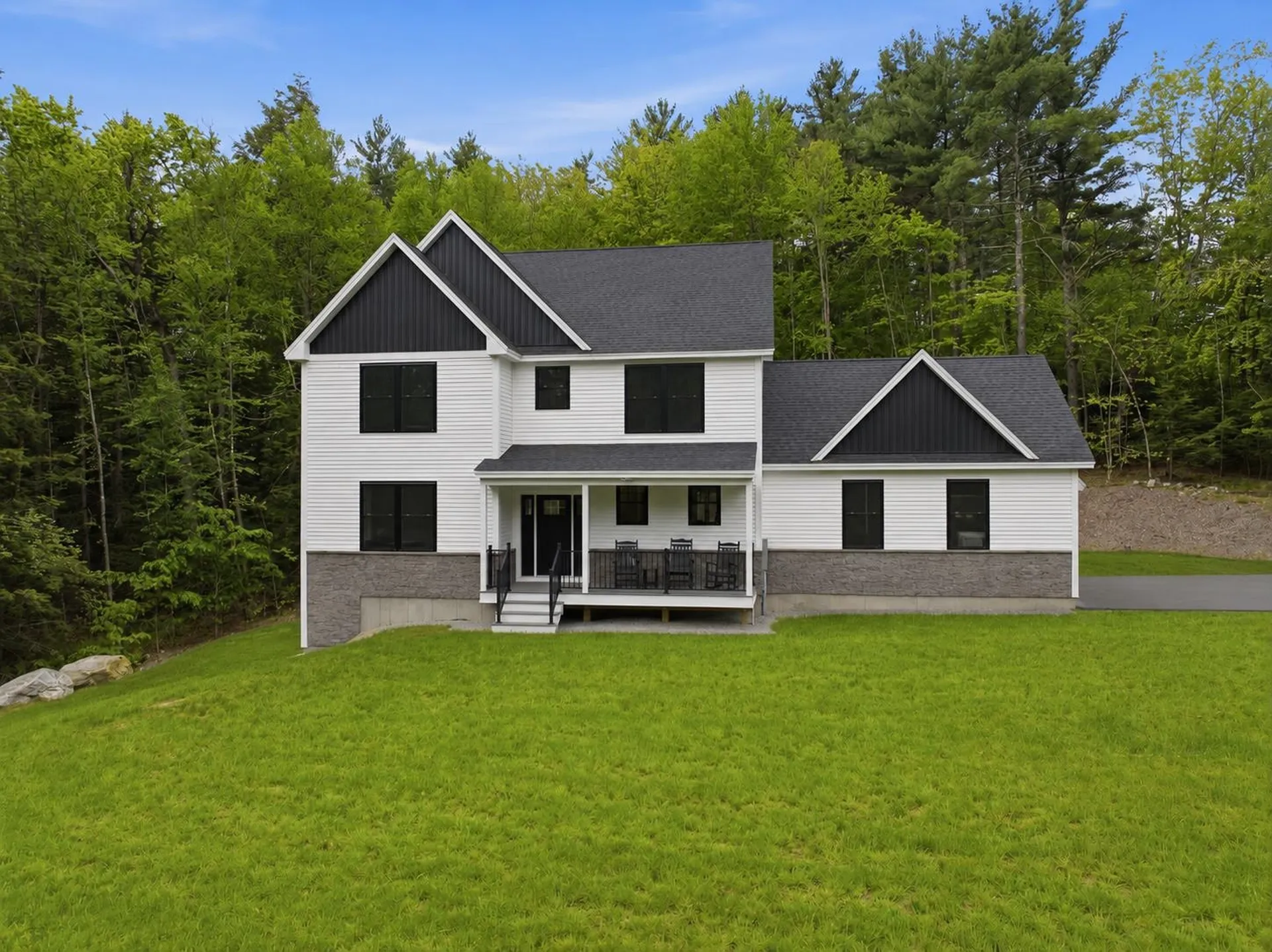 8 Arrowwood Road New Boston NH 03070