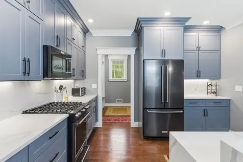 8 Arrowwood Road New Boston NH 03070