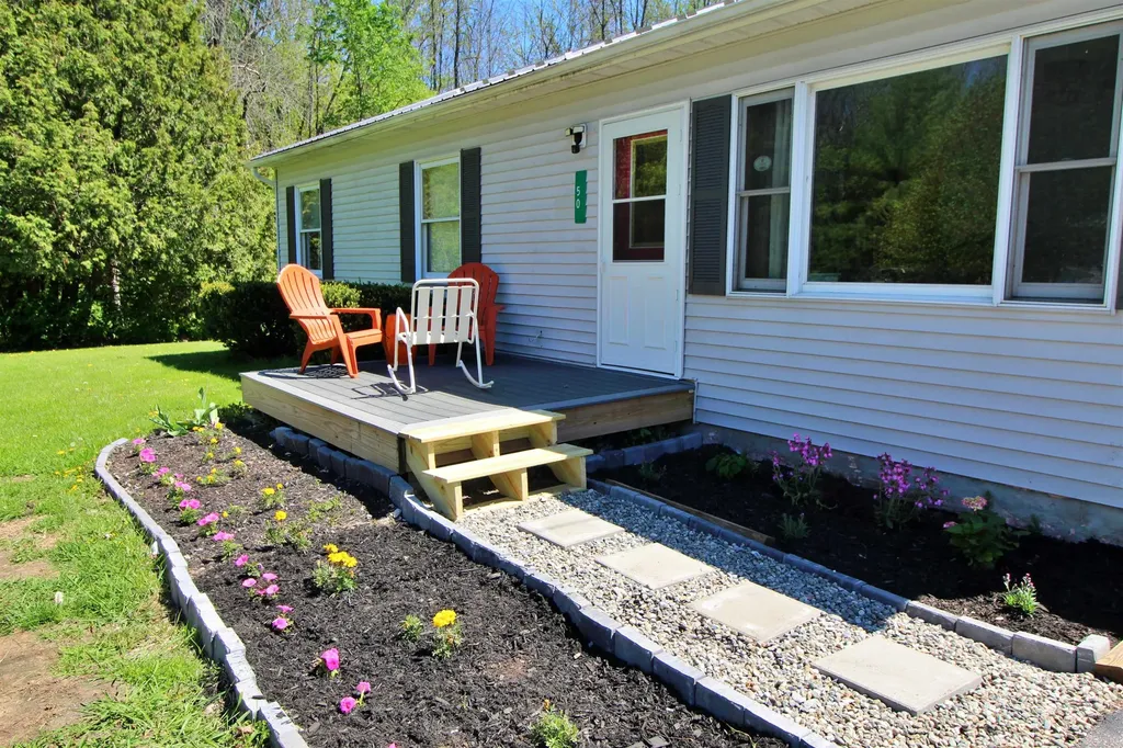 50 Wood Lane Alburgh VT 05440