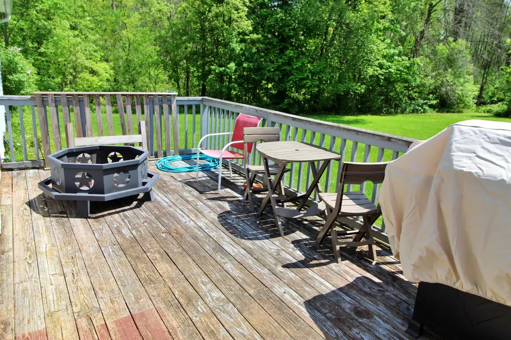 50 Wood Lane Alburgh VT 05440