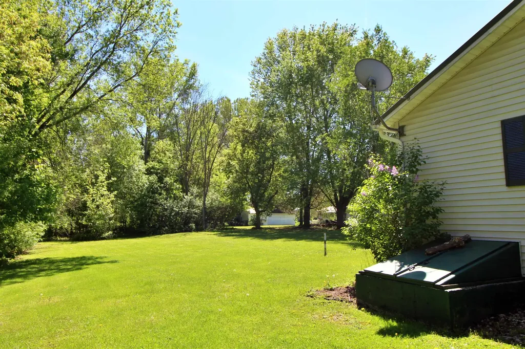 50 Wood Lane Alburgh VT 05440