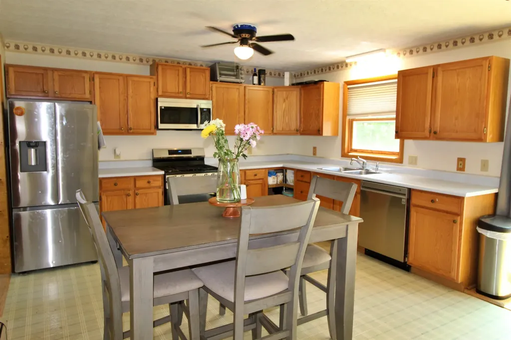 50 Wood Lane Alburgh VT 05440