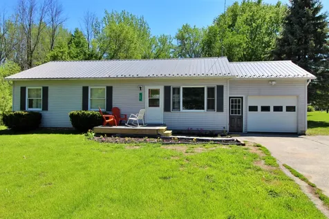 50 Wood Lane Alburgh VT 05440