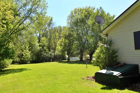 50 Wood Lane Alburgh VT 05440