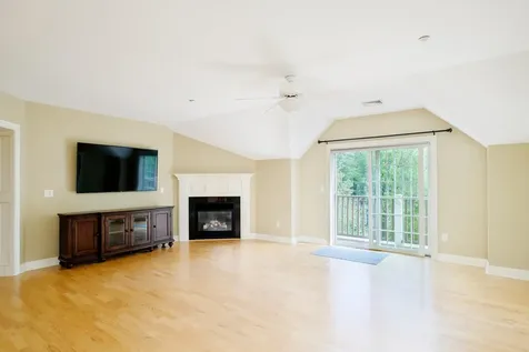 100 Shepards Cove Road Kittery ME 03904
