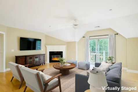 100 Shepards Cove Road Kittery ME 03904