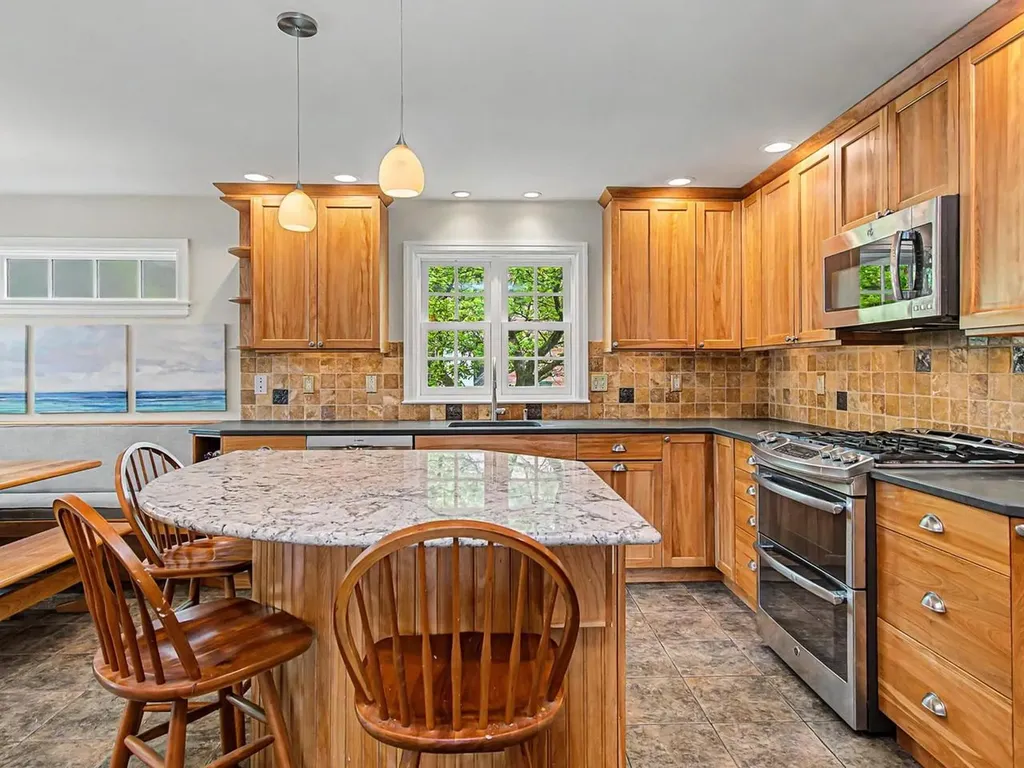 172 Deforest Road Burlington VT 05401