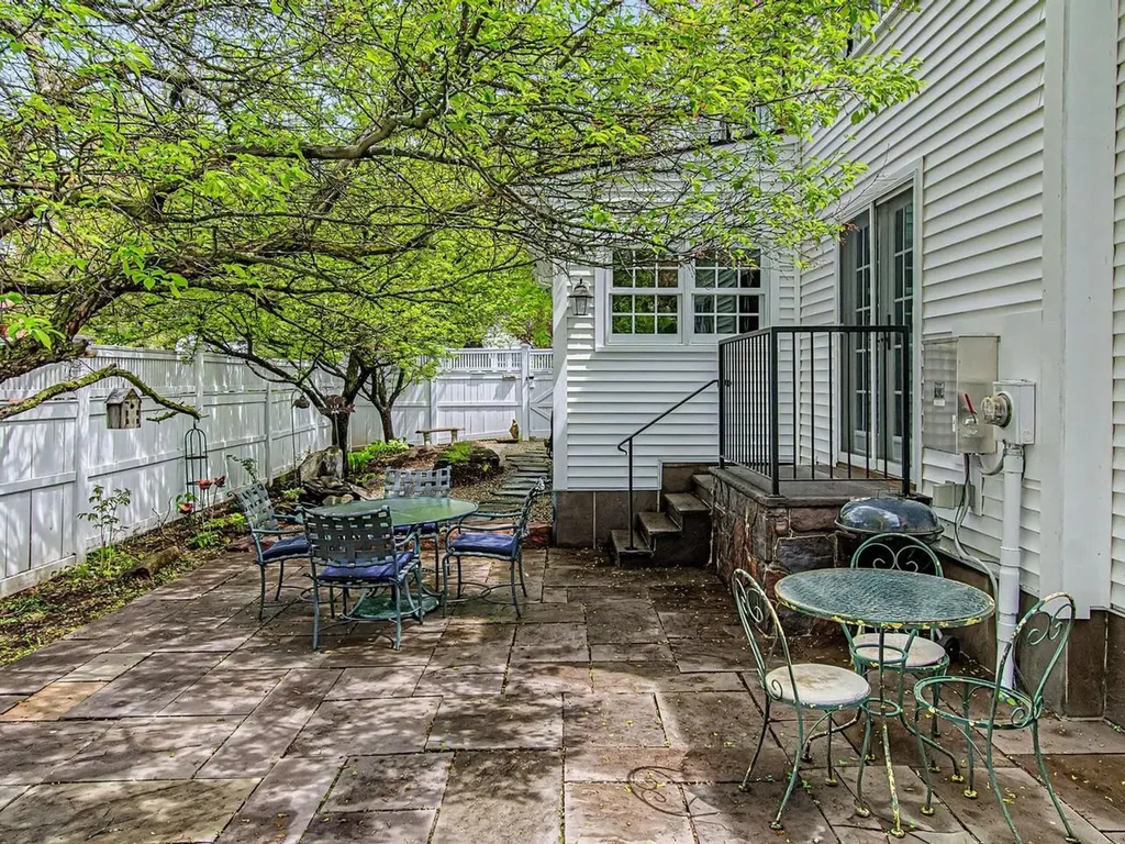 172 Deforest Road Burlington VT 05401