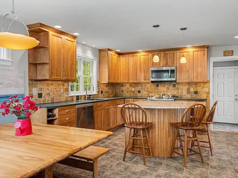 172 Deforest Road Burlington VT 05401