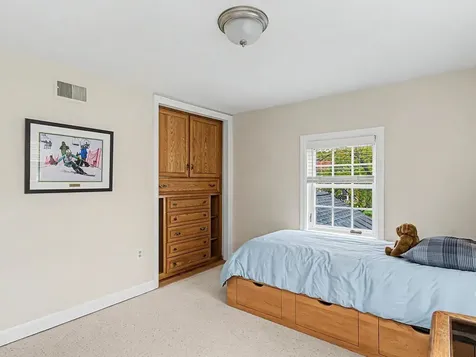 172 Deforest Road Burlington VT 05401