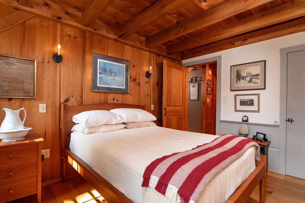 1176 East Dover Road Wardsboro VT 05355