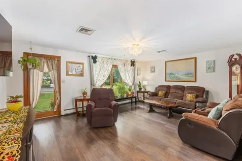 42 Brown Hill Road Hampstead NH 03826