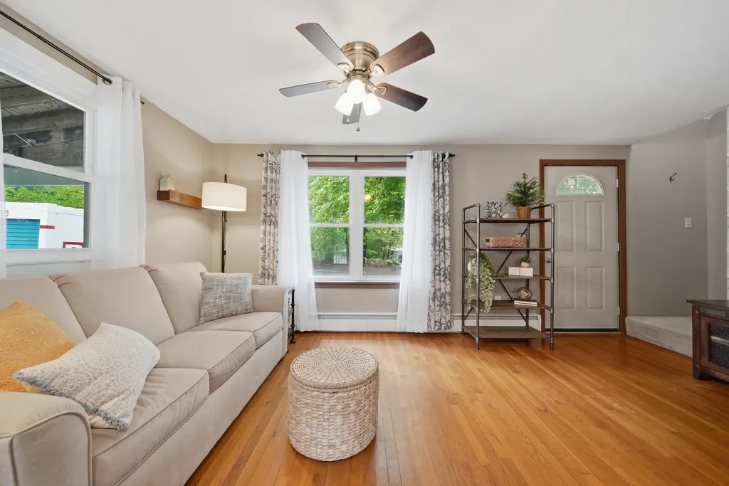76 Granite Street Hooksett NH 03106