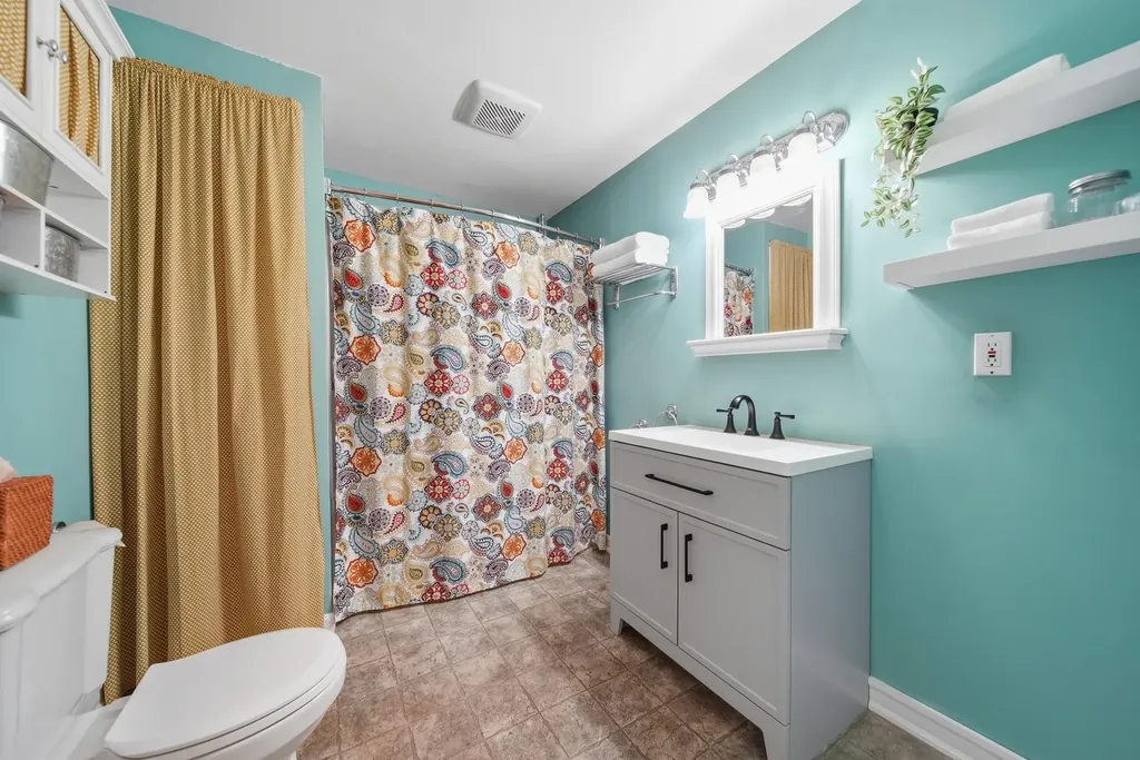 76 Granite Street Hooksett NH 03106