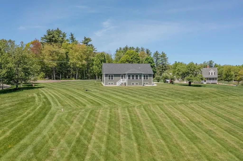 28 Catamount Road Northwood NH 03261