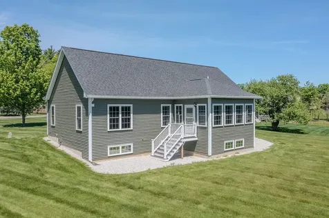 28 Catamount Road Northwood NH 03261