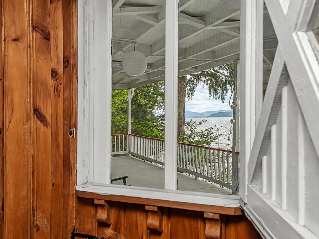 526 Flat Rock Road Charlotte VT 05445
