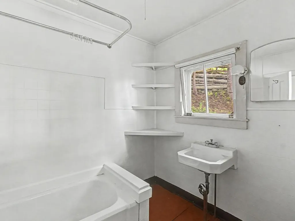 526 Flat Rock Road Charlotte VT 05445