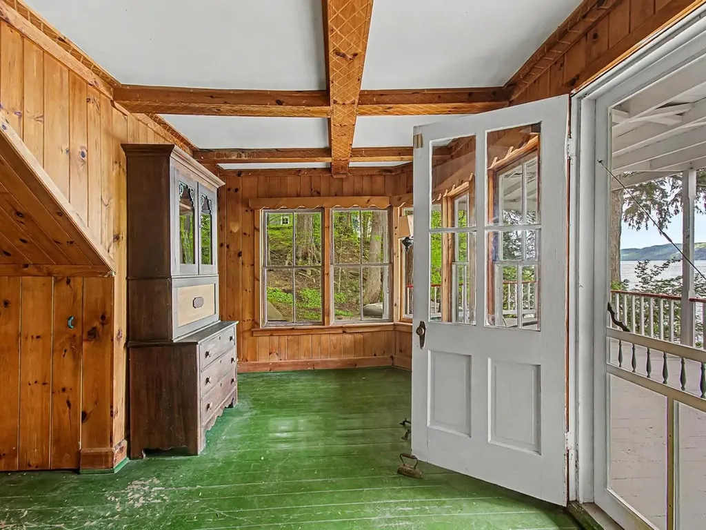 526 Flat Rock Road Charlotte VT 05445