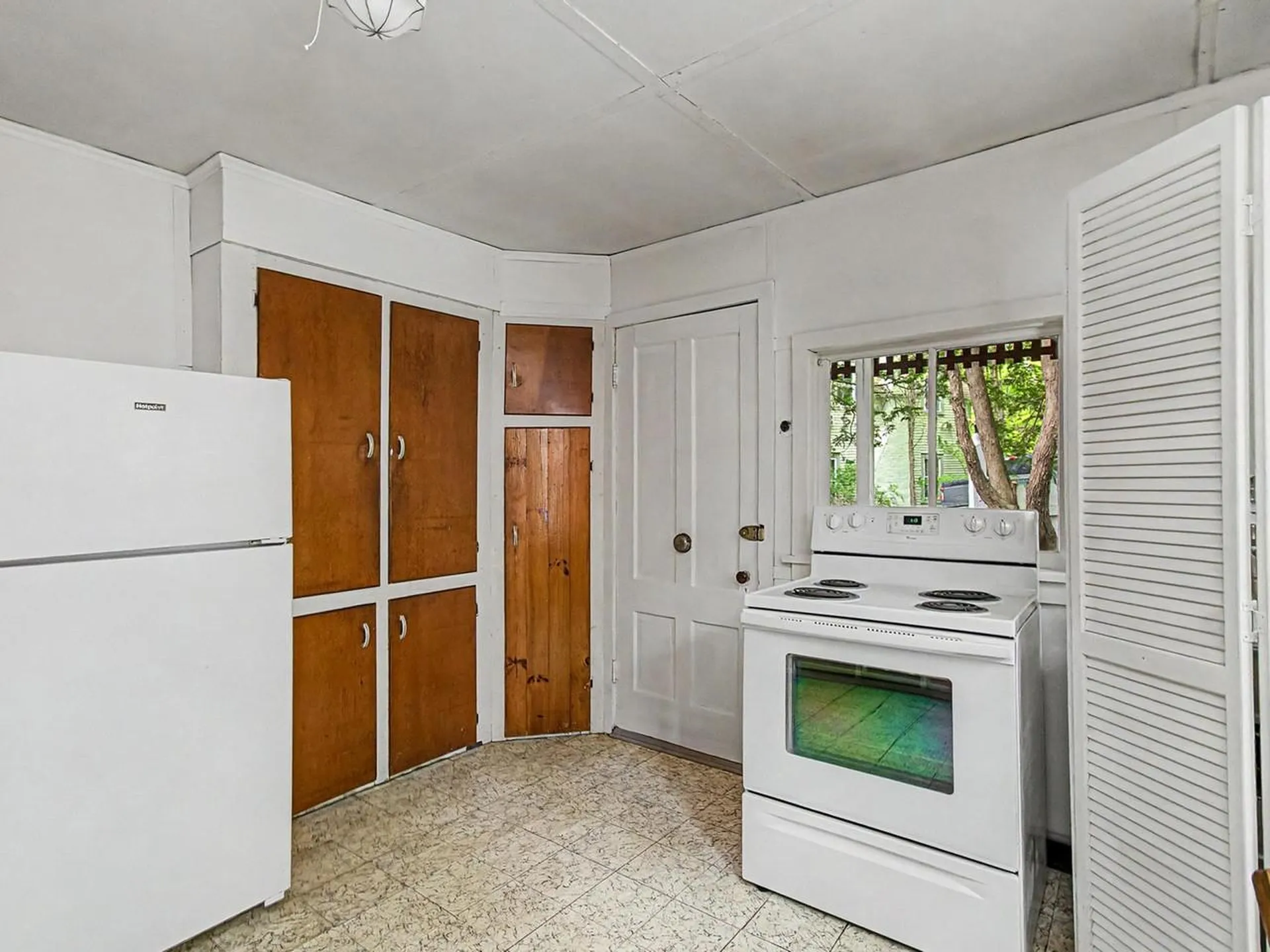 526 Flat Rock Road Charlotte VT 05445