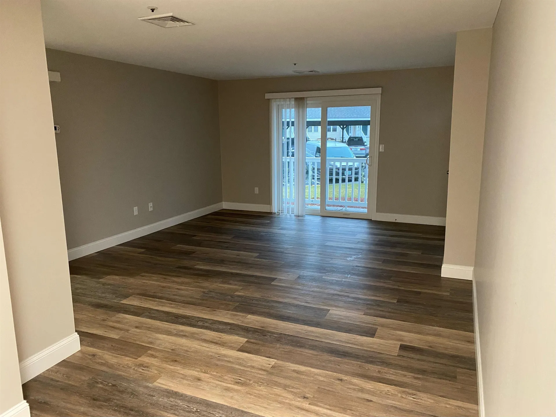 10 Barrington Avenue Nashua NH 03062