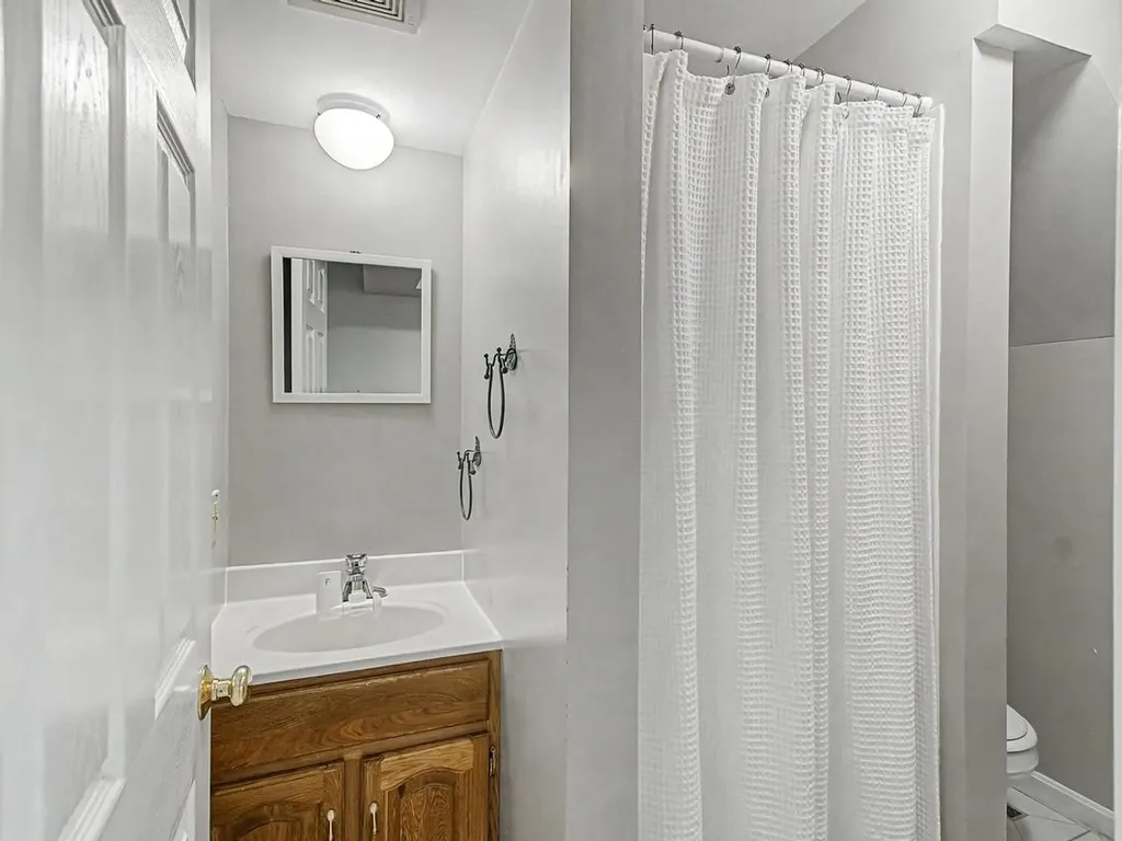 9 White Lilac Way Colchester VT 05446