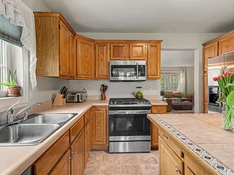 9 White Lilac Way Colchester VT 05446
