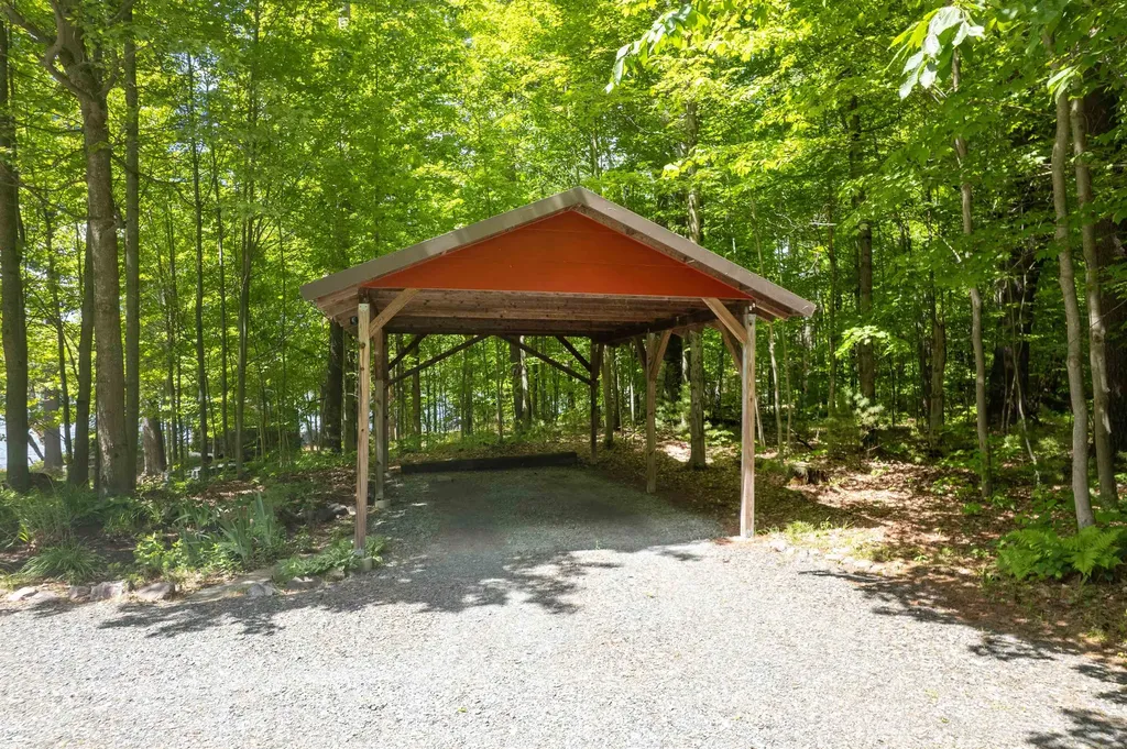 277 Duboff Lane Hubbardton VT 05733