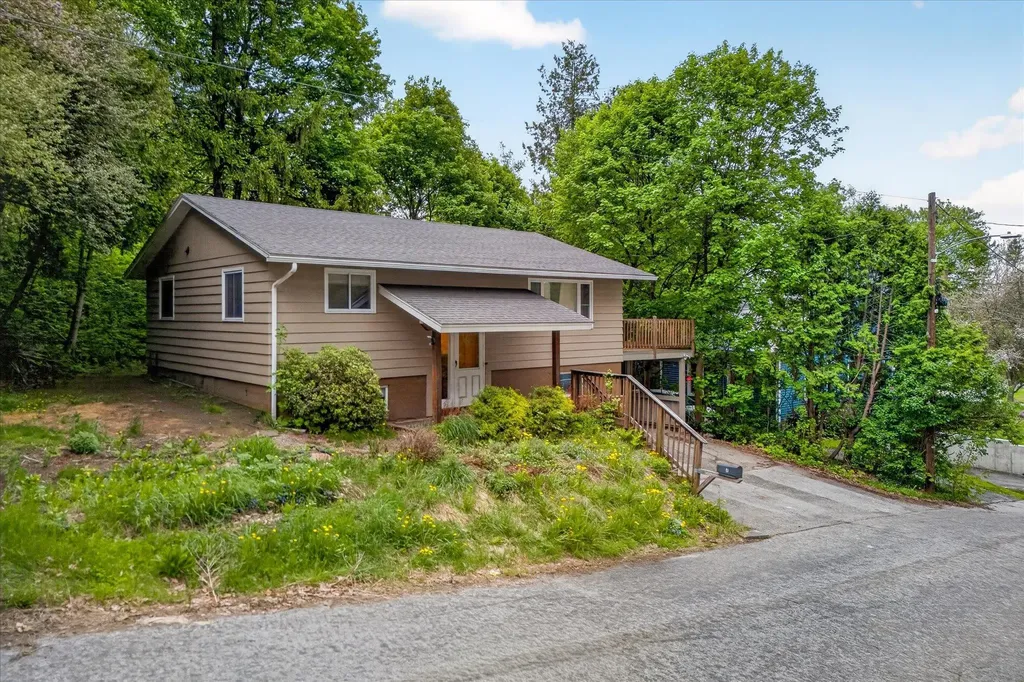 7 Wendell Place Barre City VT 05641