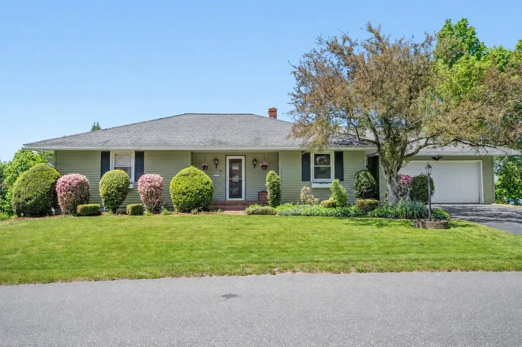 32 Waterman Street Barre City VT 05641