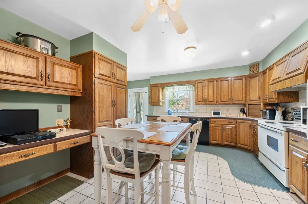32 Waterman Street Barre City VT 05641