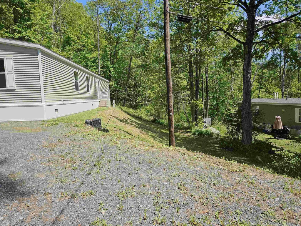 20 Meriden Mobile Court Drive Plainfield NH 03781