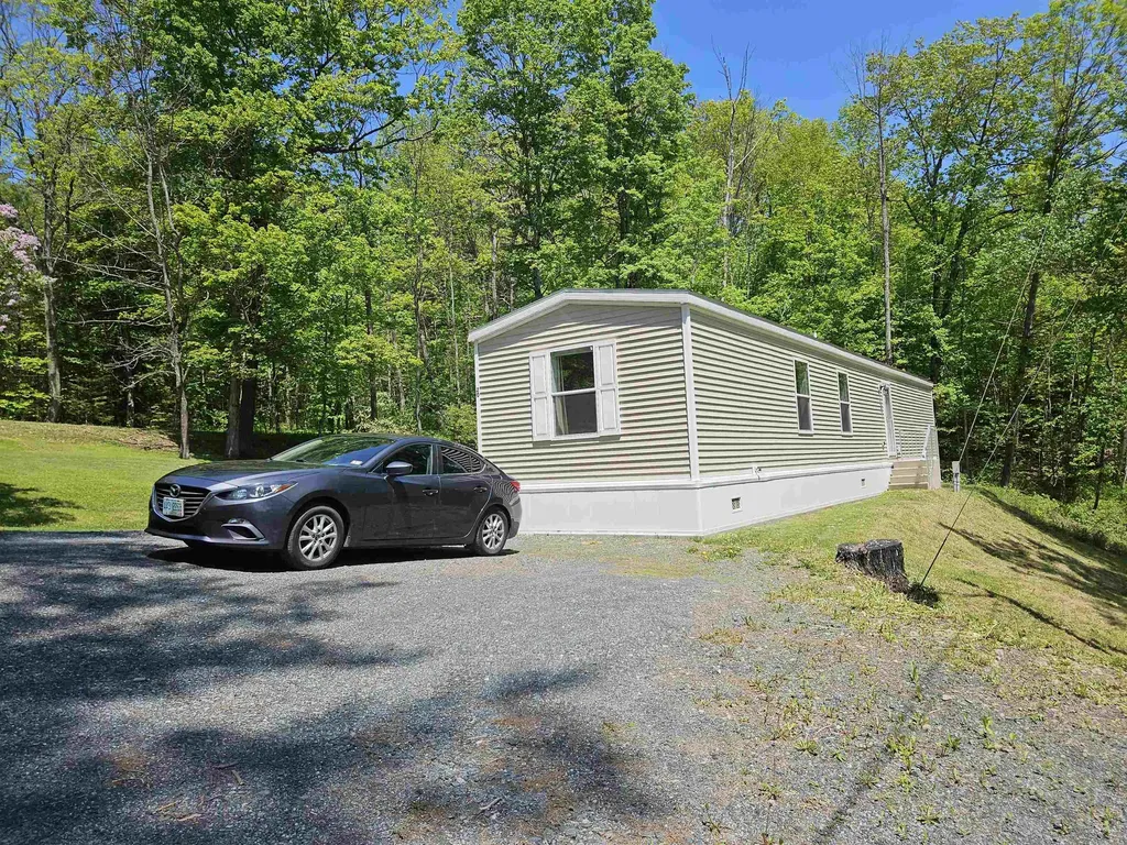 20 Meriden Mobile Court Drive Plainfield NH 03781