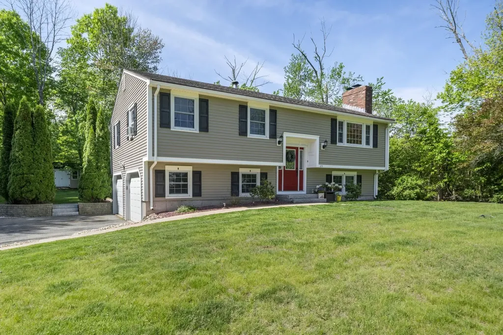 123 Brady Avenue Salem NH 03079