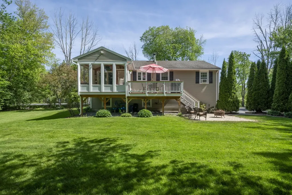 123 Brady Avenue Salem NH 03079