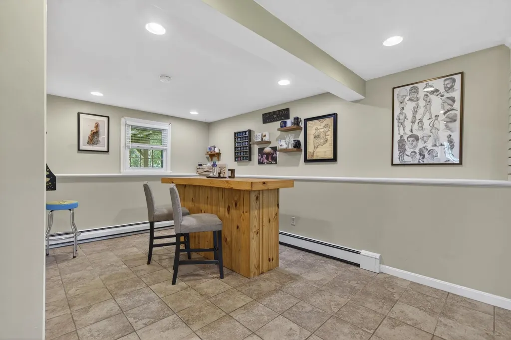 123 Brady Avenue Salem NH 03079