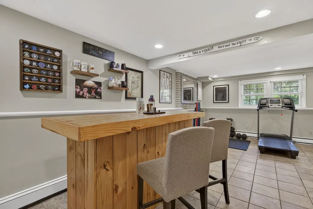 123 Brady Avenue Salem NH 03079