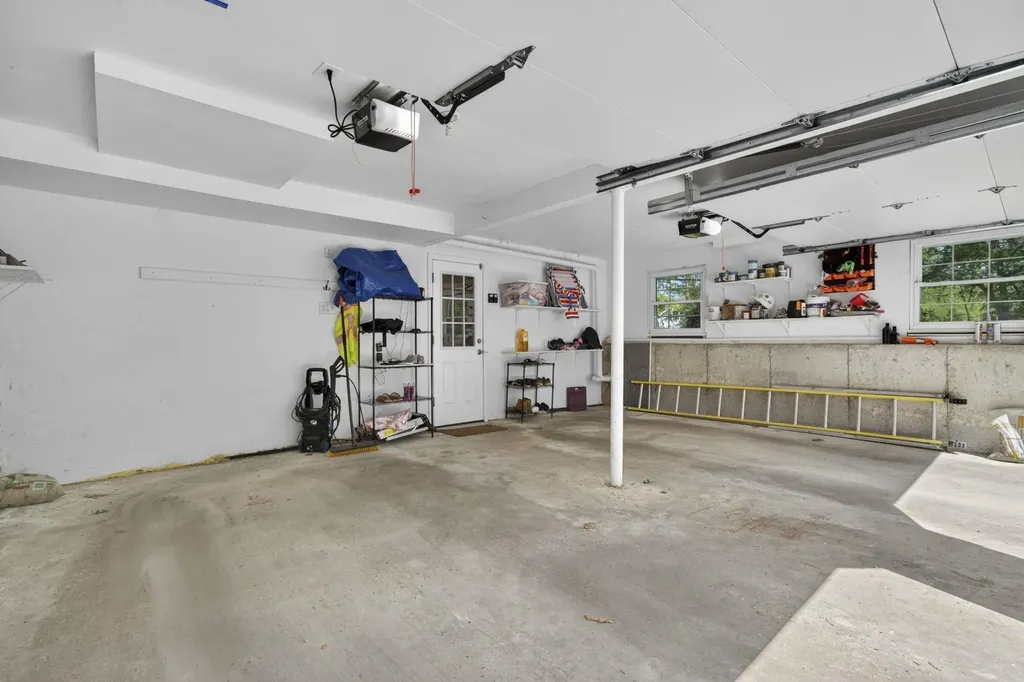 123 Brady Avenue Salem NH 03079