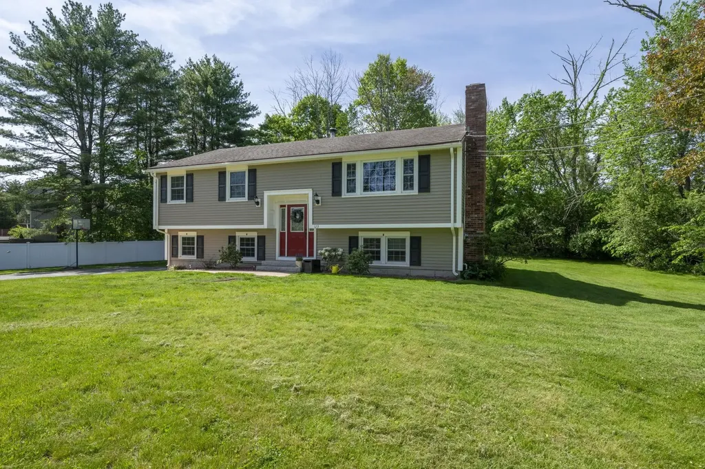123 Brady Avenue Salem NH 03079