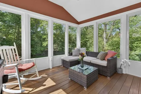 123 Brady Avenue Salem NH 03079