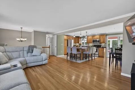 123 Brady Avenue Salem NH 03079