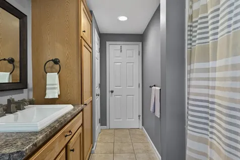 123 Brady Avenue Salem NH 03079