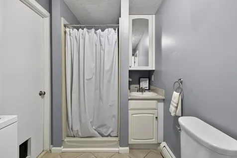 123 Brady Avenue Salem NH 03079
