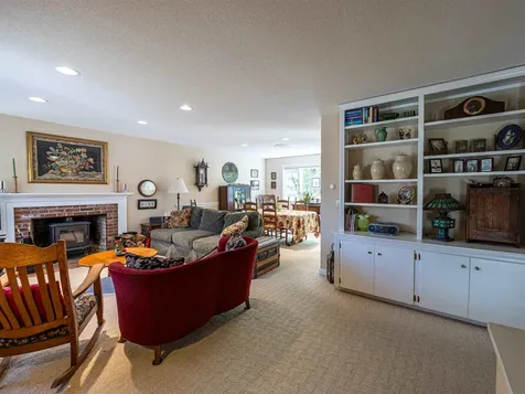 144 Hilltop Place New London NH 03257